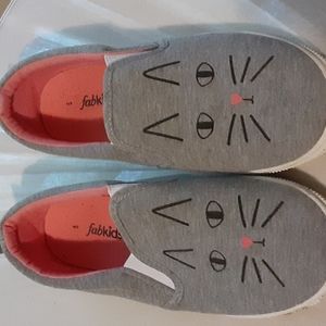 Fabkids gray slip on shoe